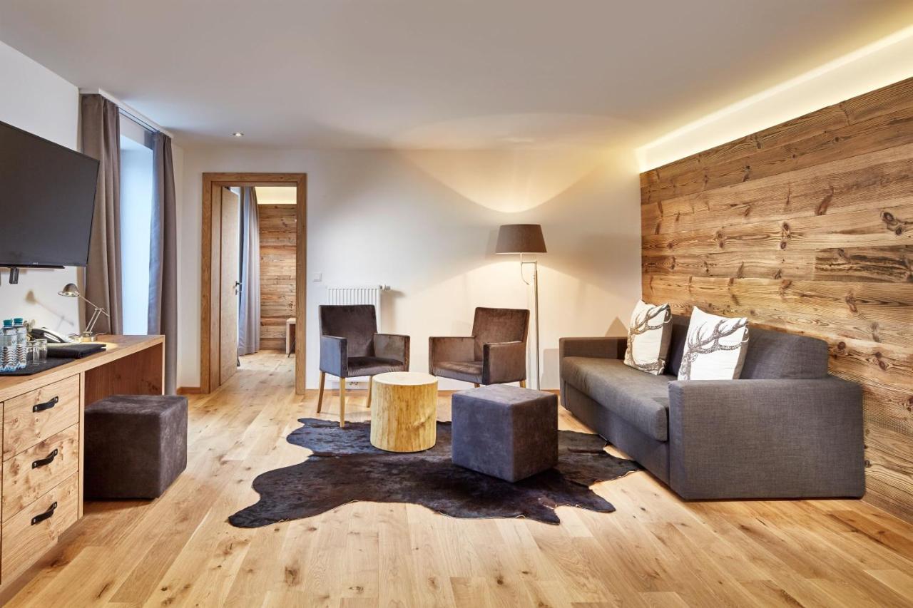 הרוואלד Der Gruene Baum Mountain Boutique Hotel מראה חיצוני תמונה