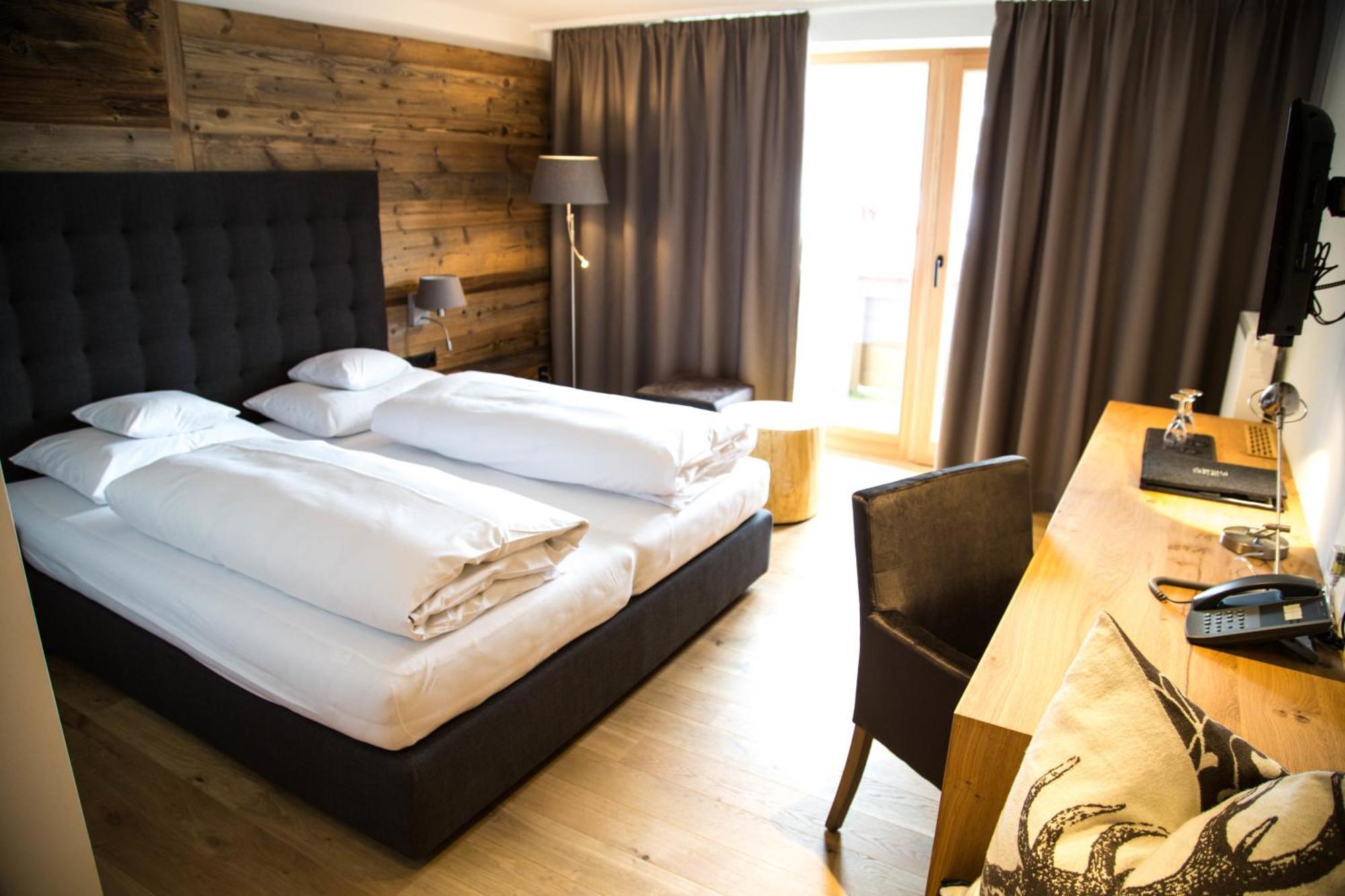 הרוואלד Der Gruene Baum Mountain Boutique Hotel חדר תמונה