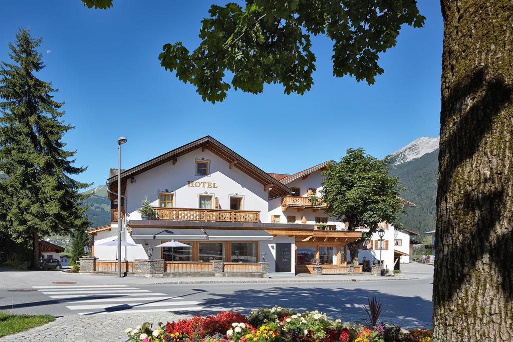 הרוואלד Der Gruene Baum Mountain Boutique Hotel מראה חיצוני תמונה