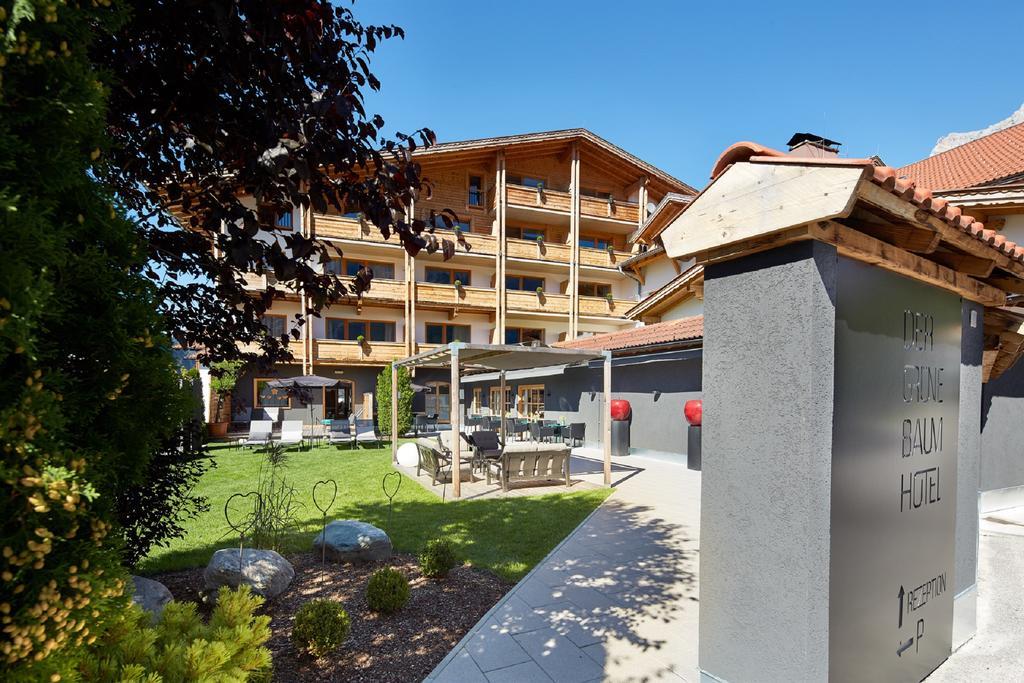 הרוואלד Der Gruene Baum Mountain Boutique Hotel מראה חיצוני תמונה